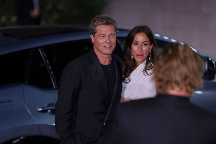 Brad Pitt und Inés de Ramón hatten kürzlich ihren ersten offiziellen Auftritt zusammen.