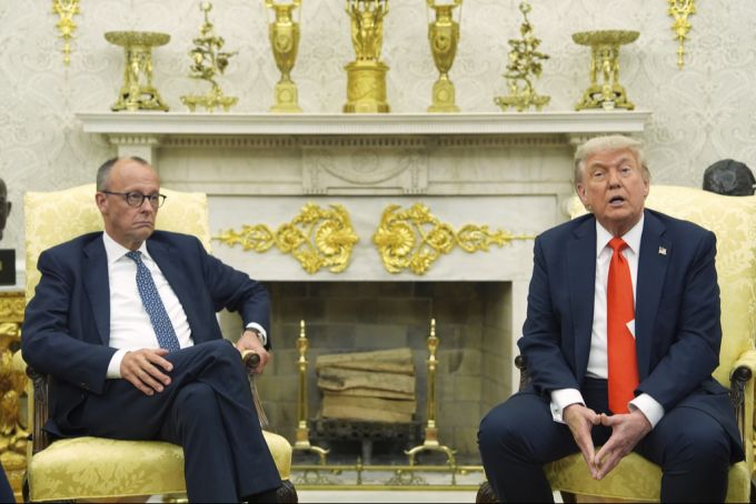 Viel Redezeit überliess Trump Merz beim gemeinsamen Pressetermin laut Beobachtern nicht. Trump Merz