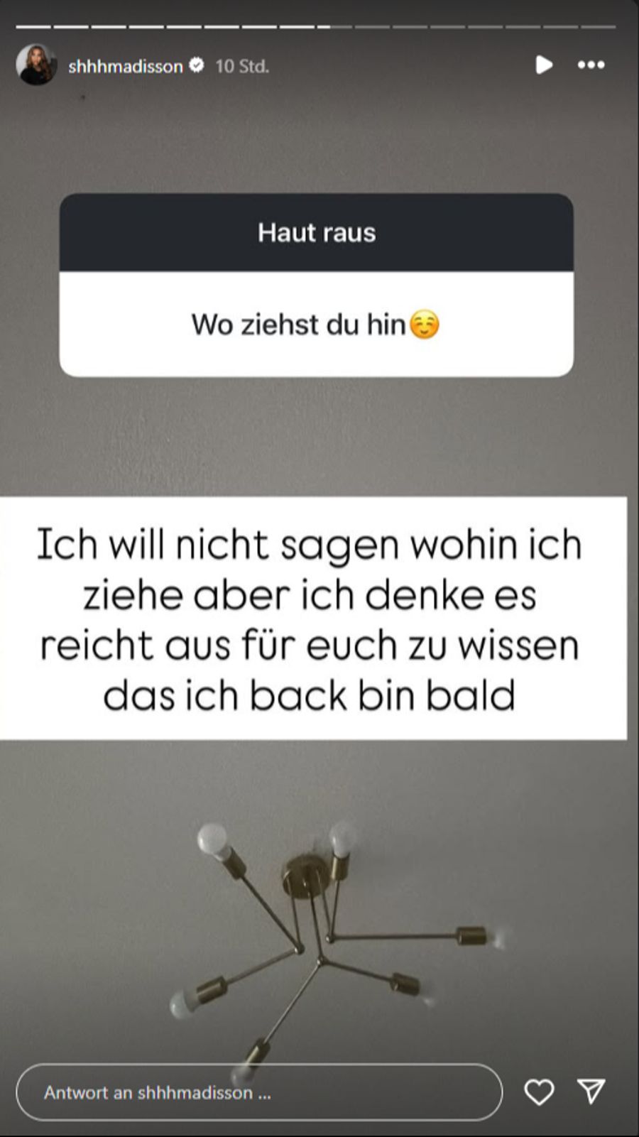 Mia Madisson berichtet ihren Fans von den bald anstehenden Umzugsplänen.