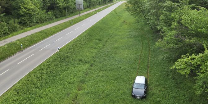 Selbstunfall in Wagen