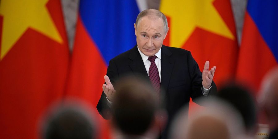 Putin hatte Mitte der Woche eine dreitägige Waffenruhe angekündigt.