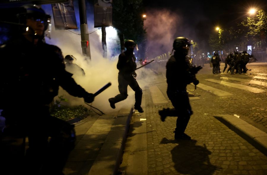 Die Polizei griff in Paris hart durch - es kam auch zu Festnahmen.