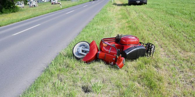 Rollerfahrer verunfallt