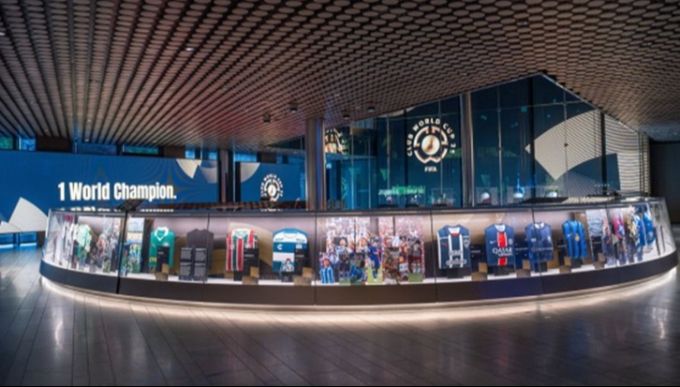 Die Trikots der teilnehmenden Teams der Club-WM werden im Fifa-Museum ausgestellt. Fifa
