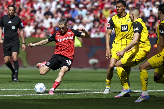 Florian Wirtz soll ein Thema bei Manchester City sein. Florian Wirtz Manchester City