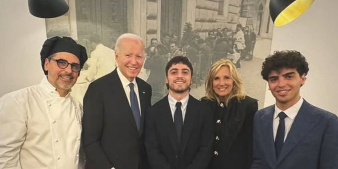 Rom - Joe Biden bestellt Spaghetti und macht Selfies Rom - Joe Biden bestellt Spaghetti und macht Selfies