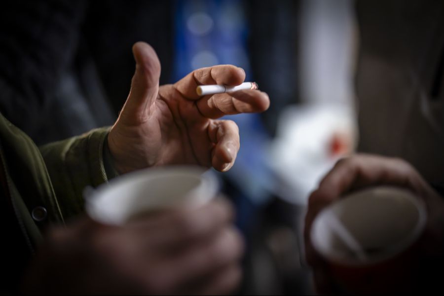 Passivrauchen ist in der Schweiz ein Problem, finden Lungenliga und Tabakprävention.