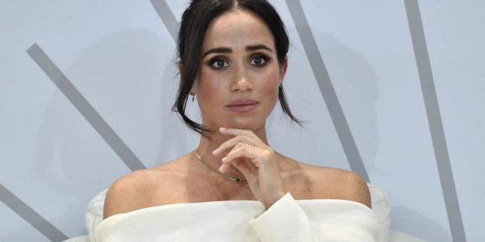 Meghan Markle teilt schmerzhafte Erfahrungen mit ihrem Podcast-Publikum. Meghan Markle