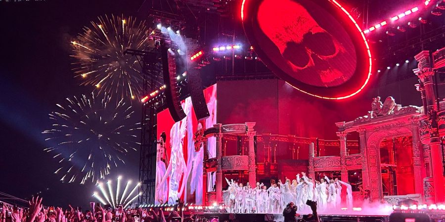 Bereits am Vorabend des Konzerts waren die ersten Fans von Lady Gaga an die Copacabana gekommen, um sich einen guten Platz zu sichern.