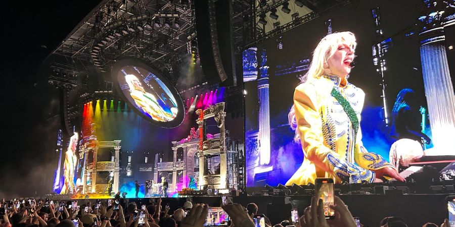 Lady Gaga copacabana