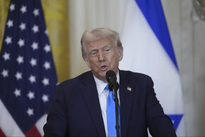 Donald Trump lehnt einen möglichen Angriff von Israel auf iranische Atomanlangen ab. (Archivbild) israel