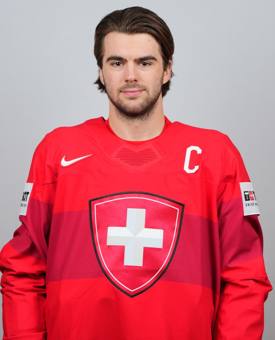 Nico Hischier Slapshot