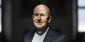 Papst-Bitte - Bistum Chur samt Bischof wünschen sich einen Weihbischof Papst-Bitte - Bistum Chur samt Bischof wünschen sich einen Weihbischof