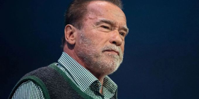Trauer - Arnold Schwarzenegger ehrt verstorbenen Freund und Mentor