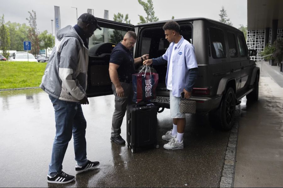 ...das Bologna-Trio Dan Ndoye, Michel Aebischer und Remo Freuler.