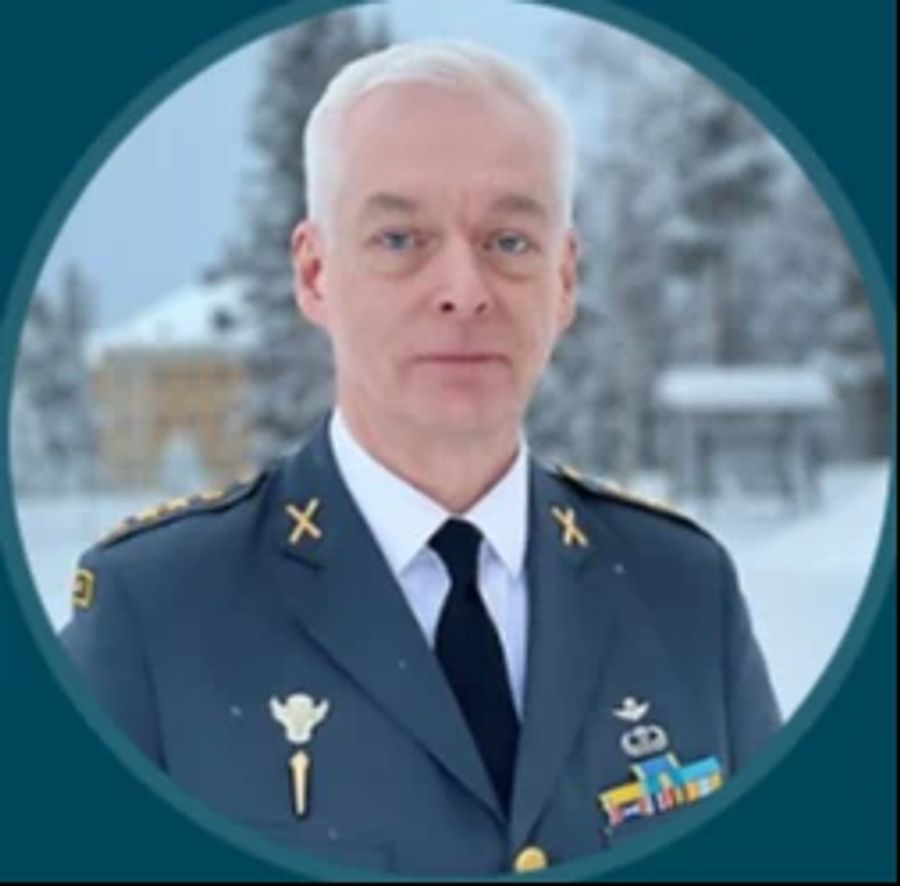 Der schwedische Oberstleutnant Joakim Paasikivi weist darauf hin, dass Putin noch nie so konkrete Drohungen ausgesprochen hat, wie diese.