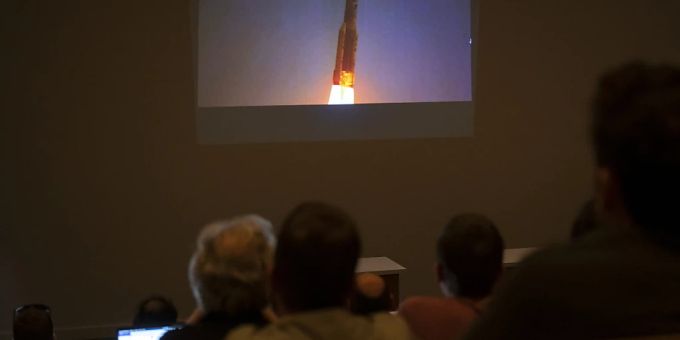 Am 14. April 2023 hob die Sonde in Richtung Jupiter ab - an der Universität Bern wurde der Start in einem Live-Stream beobachtet. (Archivbild) Am 14. April 2023 hob die Sonde in Richtung Jupiter ab - an der Universität Bern wurde der Start in einem Live-Stream beobachtet. (Archivbild)