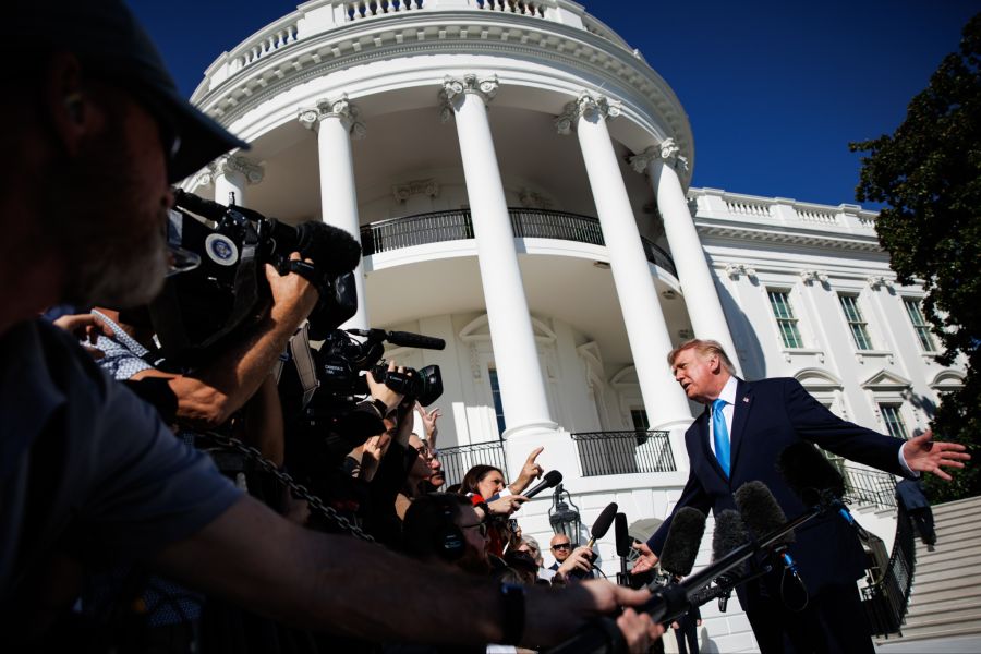 Leavitt möchte nun Trump helfen eine geeignete Nachfolge zu finden. Eine Entscheidung wird erst nach den Midterms erwartet.