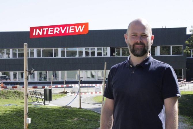 Stefan Müller: «Im Pavillon des Parks draussen sehe ich mich bei einem lockeren Apéro oder ‹Fiirabig-Bier› – im Altbau war das nicht so». - Joel Dreier