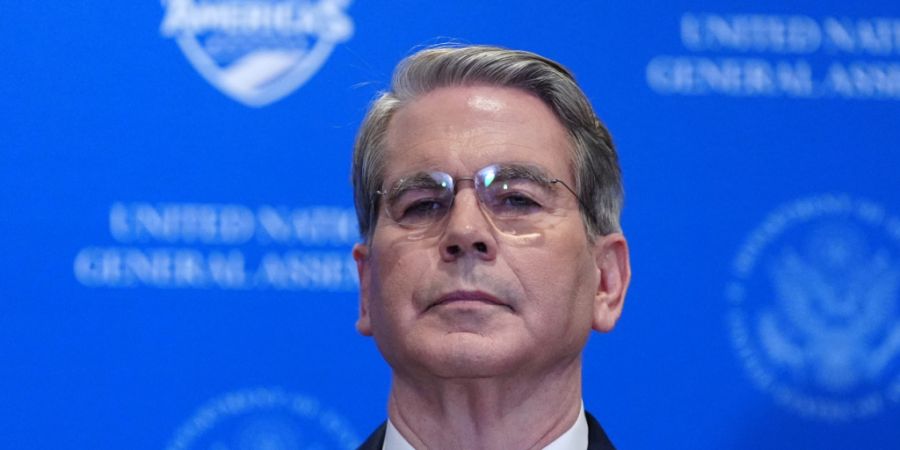 Die bis November ausgesetzten zusätzlichen Zölle auf Importe chinesischer Waren werden laut US-Finanzminister Scott Bessent um weitere zwei Monate aufgeschoben. (Archivbild)