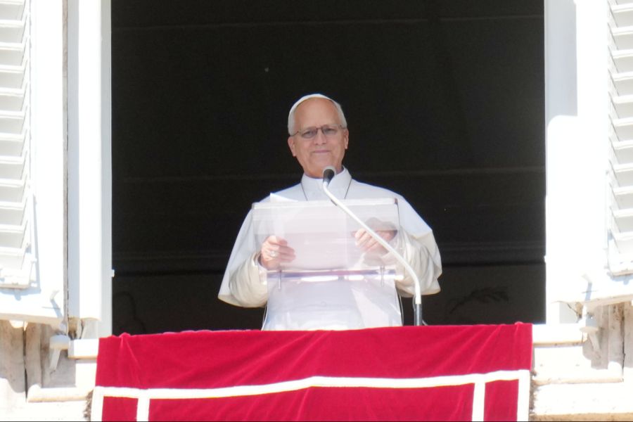Bislang waren beim Papst keine gesundheitlichen Probleme bekannt.