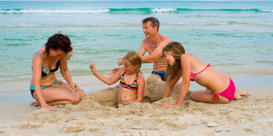 Familie am Strand