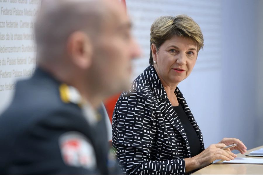 Verteidigungsministerin Viola Amherd hat am Mittwoch an der Bundesratssitzung einen Plan für die Aufrüstung der Armee präsentiert.