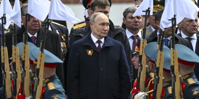 Russlands Präsident Wladimir Putin bei der Militärparade in Moskau am 9. Mai 2024.