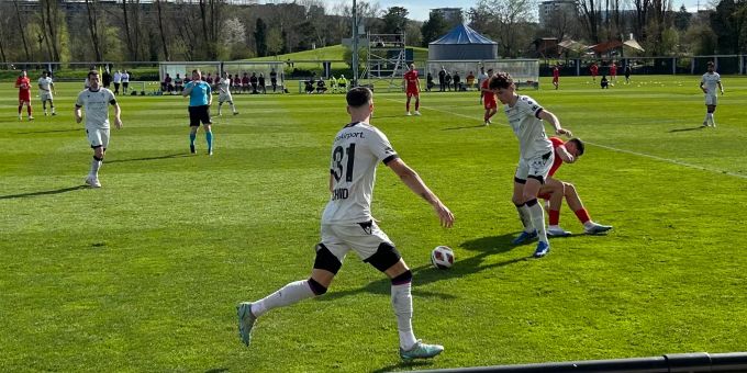 In einem Testspiel gewinnt der FC Basel gegen den FC Vaduz mit 3:0. fc basel