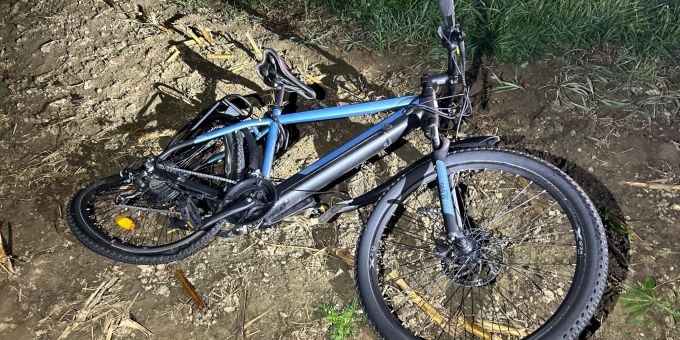 Mittelschwer verletzt - Velofahrer (44) in Suhr AG von Auto erfasst