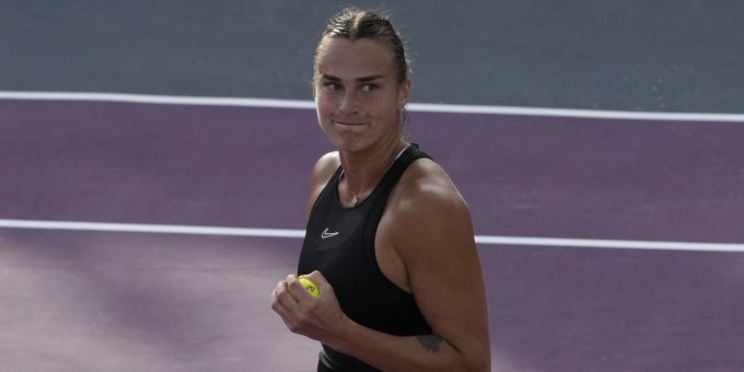 Aryna Sabalenka zieht in Mexiko in den Halbfinal ein. Dort wartet Iga Swiatek. Mexico WTA Finals Tennis