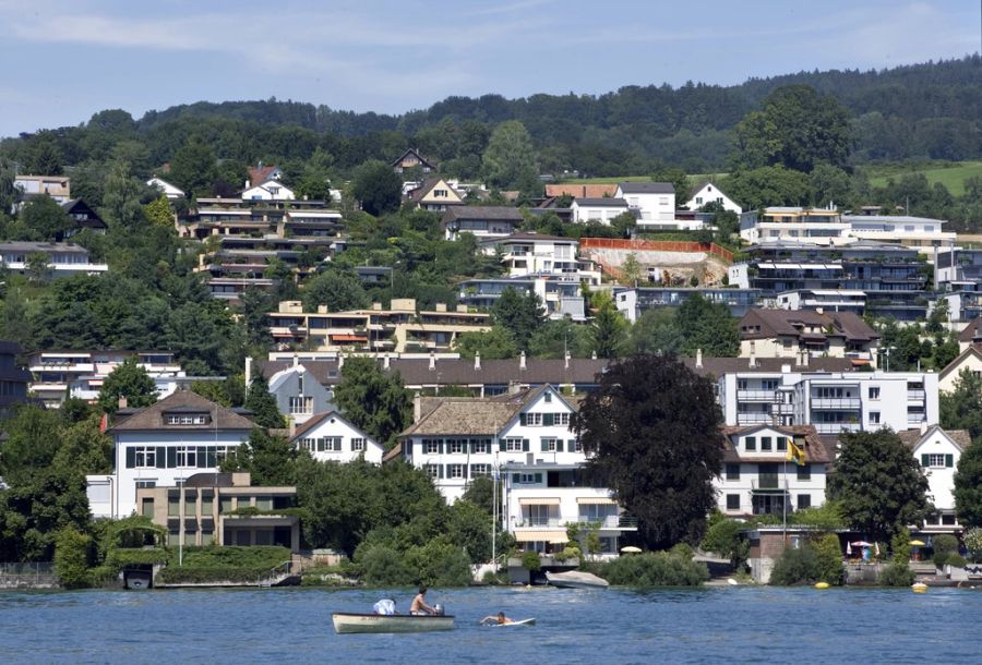 Ein Paar hinterlässt an der Zürcher Goldküste eine hohe Steuerrechnung.