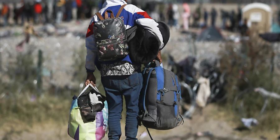 Viele Flüchtlinge wollen die Grenze von Mexiko in die USA zu überqueren. Foto: Christian Chavez/AP