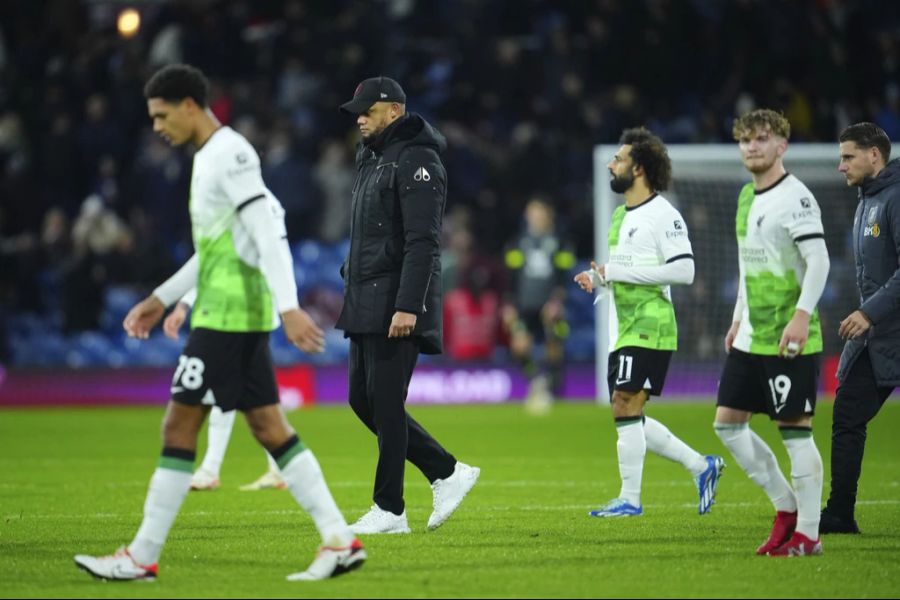 Das Team von ManCity-Legende Vincent Kompany hat schon 5 Punkte Rückstand auf einen Nicht-Abstiegsplatz.