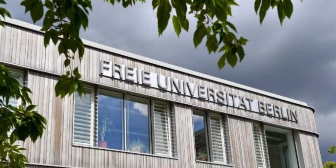 Viele Gebäude der Freien Universität Berlin standen während der vergangenen drei Semester leer. Foto: Jens Kalaene/dpa-Zentralbild/ZB Viele Gebäude der Freien Universität Berlin standen während der vergangenen drei Semester leer. Foto: Jens Kalaene/dpa-Zentralbild/ZB