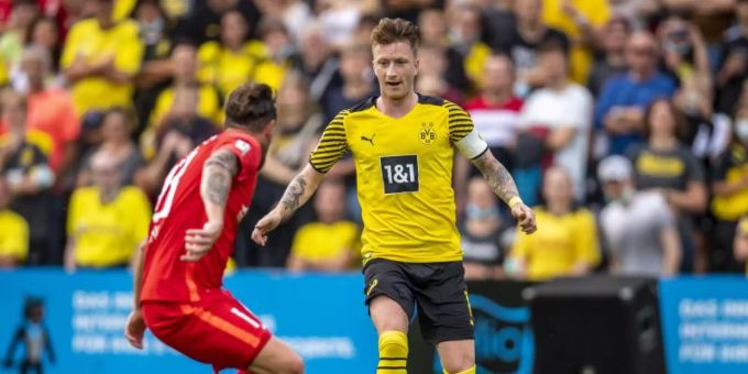 Für BVB-Kapitän Marco Reus ist der FC Bayern wieder der klarer Favorit auf die Meisterschaft. Foto: David Inderlied/dpa Für BVB-Kapitän Marco Reus ist der FC Bayern wieder der klarer Favorit auf die Meisterschaft. Foto: David Inderlied/dpa