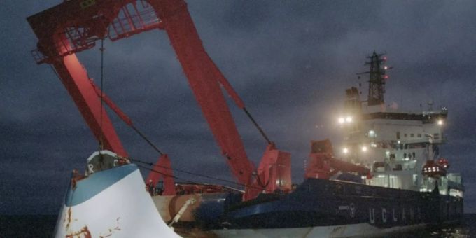 Schiff mit abgerissener Bugklappe der «MS Estonia» Schiff mit abgerissener Bugklappe der «MS Estonia»