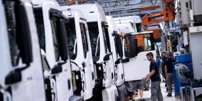 Die VW-Lkw-Holding Traton rechnet mit schwachen Zahlen. Traton
