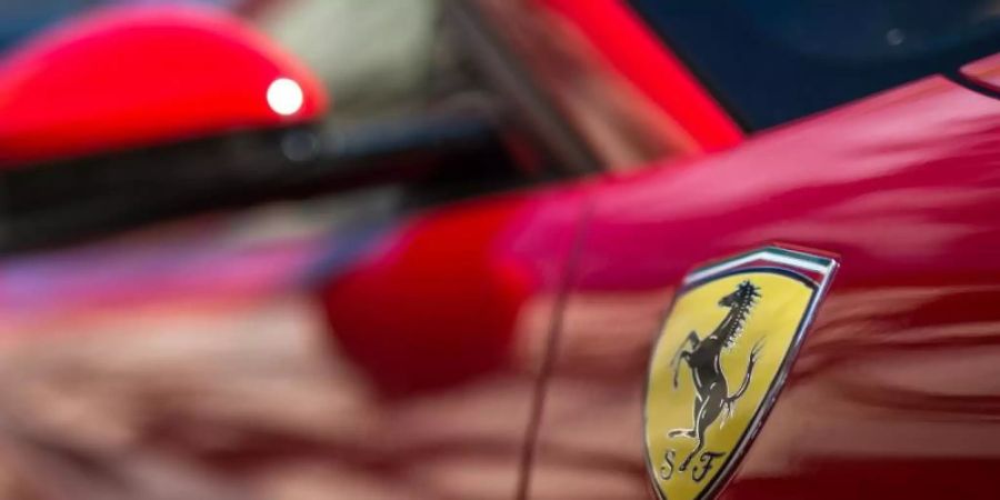 Stark anziehende Nachfrage: Ferrari hat im zweiten Quartal deutlich mehr verdient. Foto: picture alliance / Matthias Balk/dpa