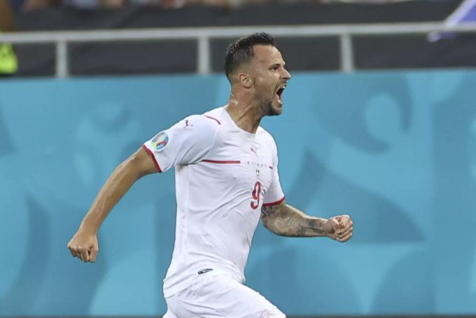 Haris Seferovic bejubelt sein 1:0 gegen Frankreich. seferovic frankreich
