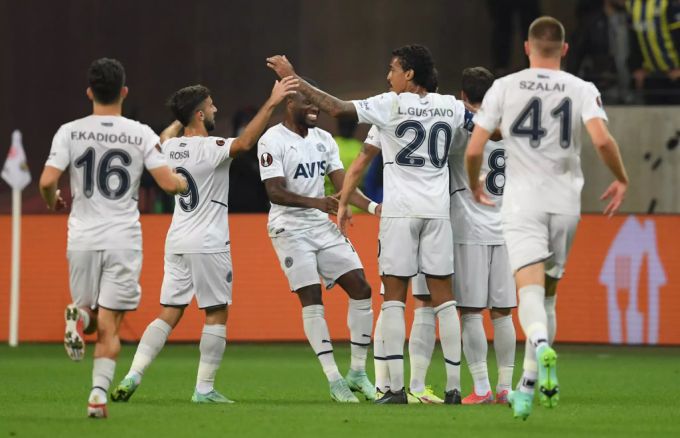 Fenerbahçe Istanbul spielt in dieser Saison in der Europa League. Fenerbahce