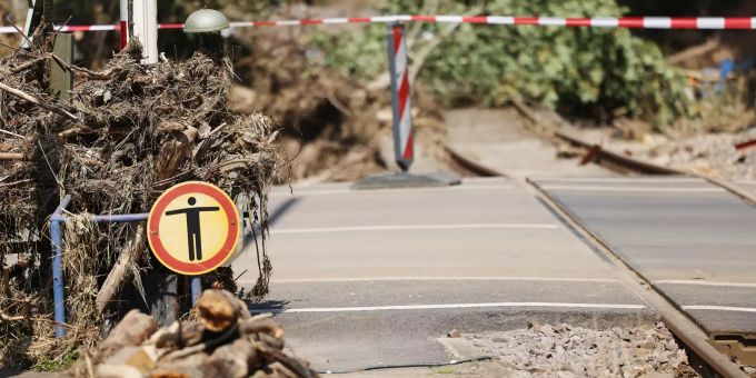 Deutsche Bahn muss sieben Zugstrecken im Hochwassergebiet