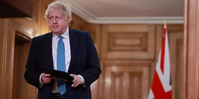 Premierminister Boris Johnson zeigt sich «optimistisch und voller Hoffnung», dass sich die Corona-Situation bis zum Frühling verbessern wird. coronavirus