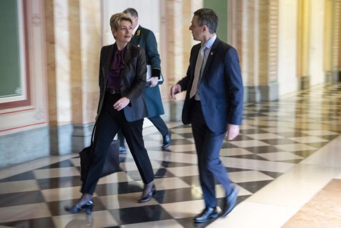 Bundesrätin Karin Keller-Sutter (links) und Bundespräsident Ignazio Cassis. FDP Cassis, Keller-Sutter