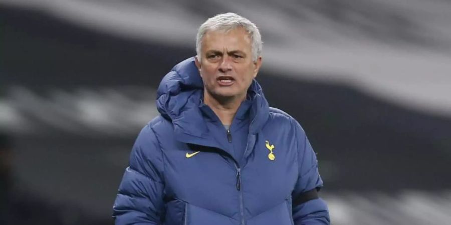 Trainer José Mourinho bleibt mit den Tottenham Hotspur vorerst an der Tabellenspitze. Foto: Ian Kington/POOL AFP/AP/dpa