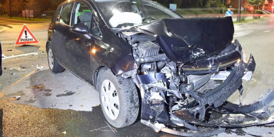 Kollision zwischen zwei Personenwagen ohne Verletzte