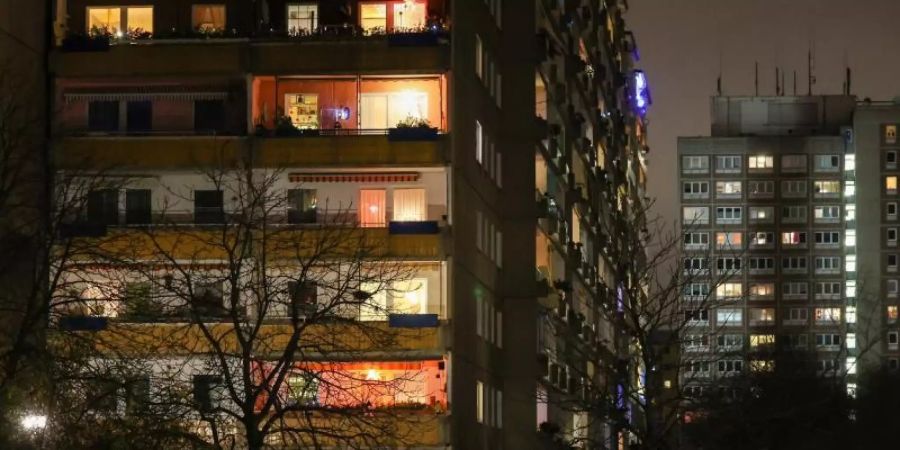 Deutschland im Lockdown: Auch im Stadtteil Grünau in Leipzig müssen die Menschen zuhause bleiben. Foto: Jan Woitas/dpa-Zentralbild/dpa