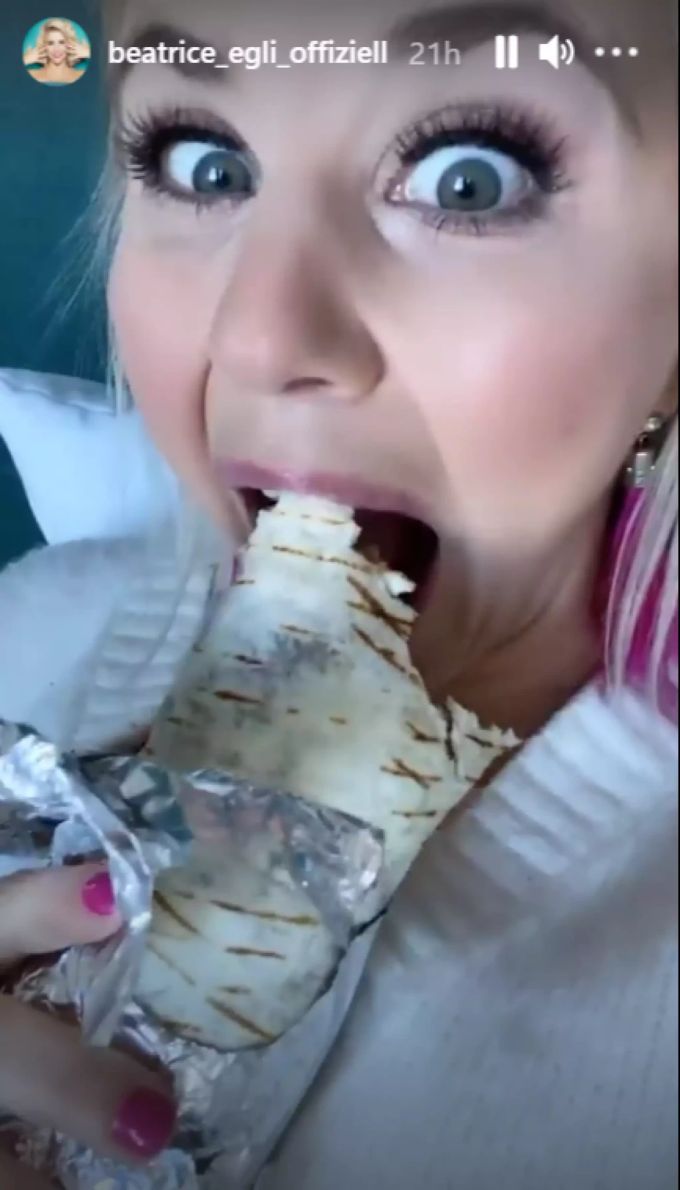 Bei so viel Arbeit hat sich Beatrice Egli einen Snack verdient. Beatrice Egli