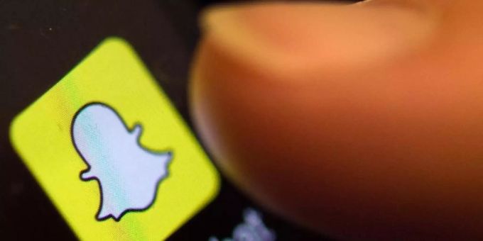 Die zuletzt 265 Millionen Snapchat-Nutzer öffneten die App von Snap Inc. im Schnitt 30 Mal am Tag. Foto: Patrick Seeger/dpa snap inc.