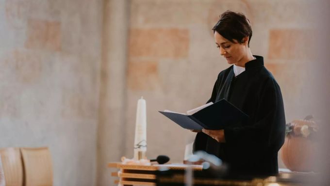 Priscilla Schwendimann ist reformierte Pfarrerin im St. Peter. Priscilla Schwendimann